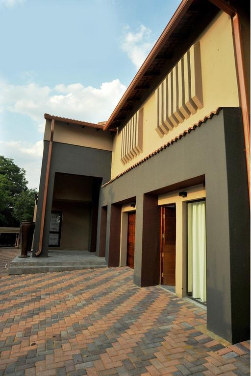 Sunset Manor Guest House Potchefstroom Exterior foto