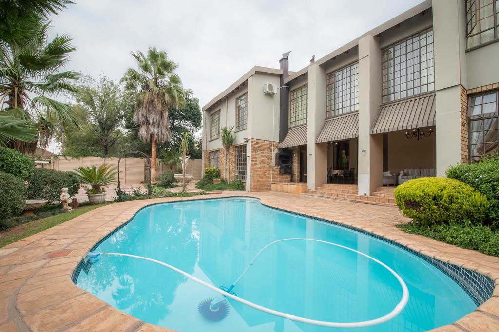 Sunset Manor Guest House Potchefstroom Exterior foto